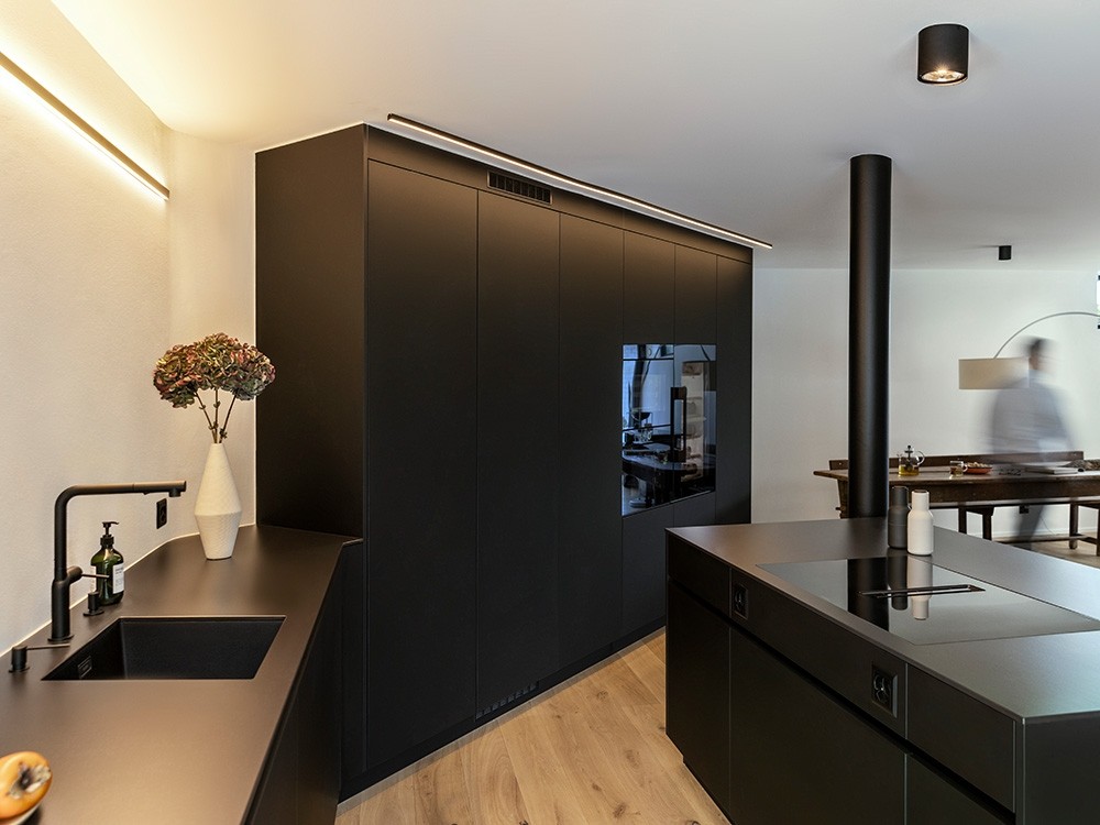Une architecture de cuisine sans fioritures